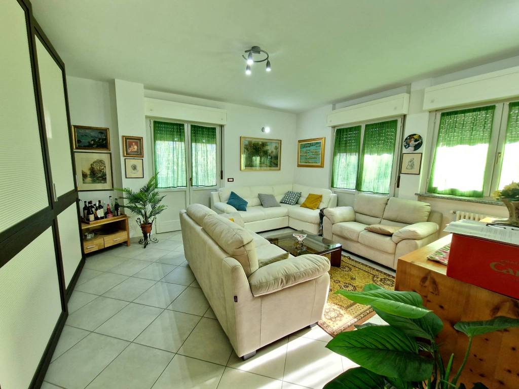 Appartamento a Como in Via Leonardo Da Vinci - Foto 5