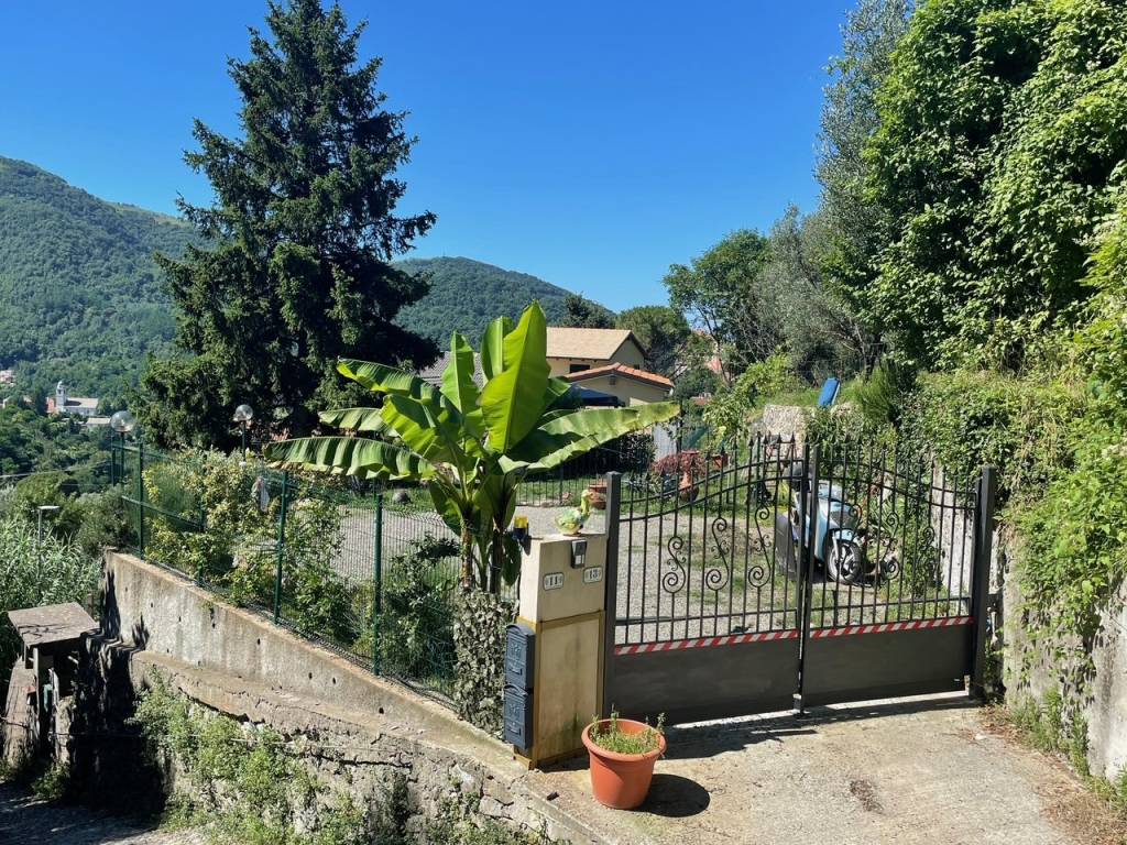 Casa indipendente a Genova in Via Domenico Induno, 11 - Foto 3