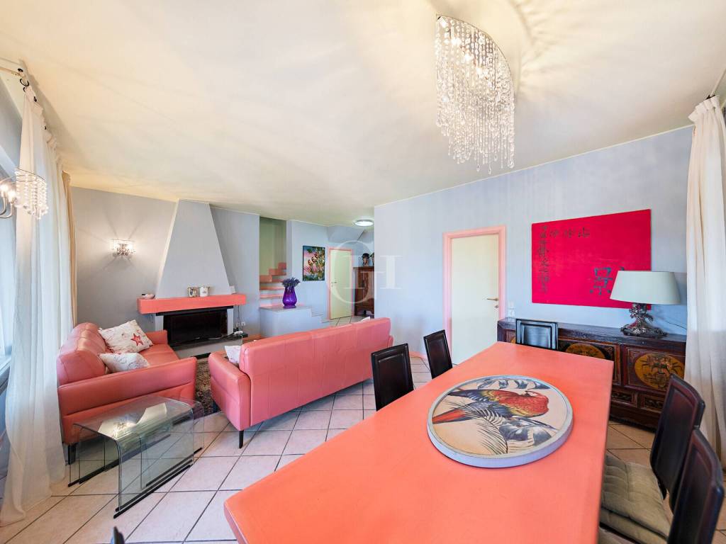 Villa a Manerba del garda in Via Giuseppe Ungaretti, 16 - Foto 2
