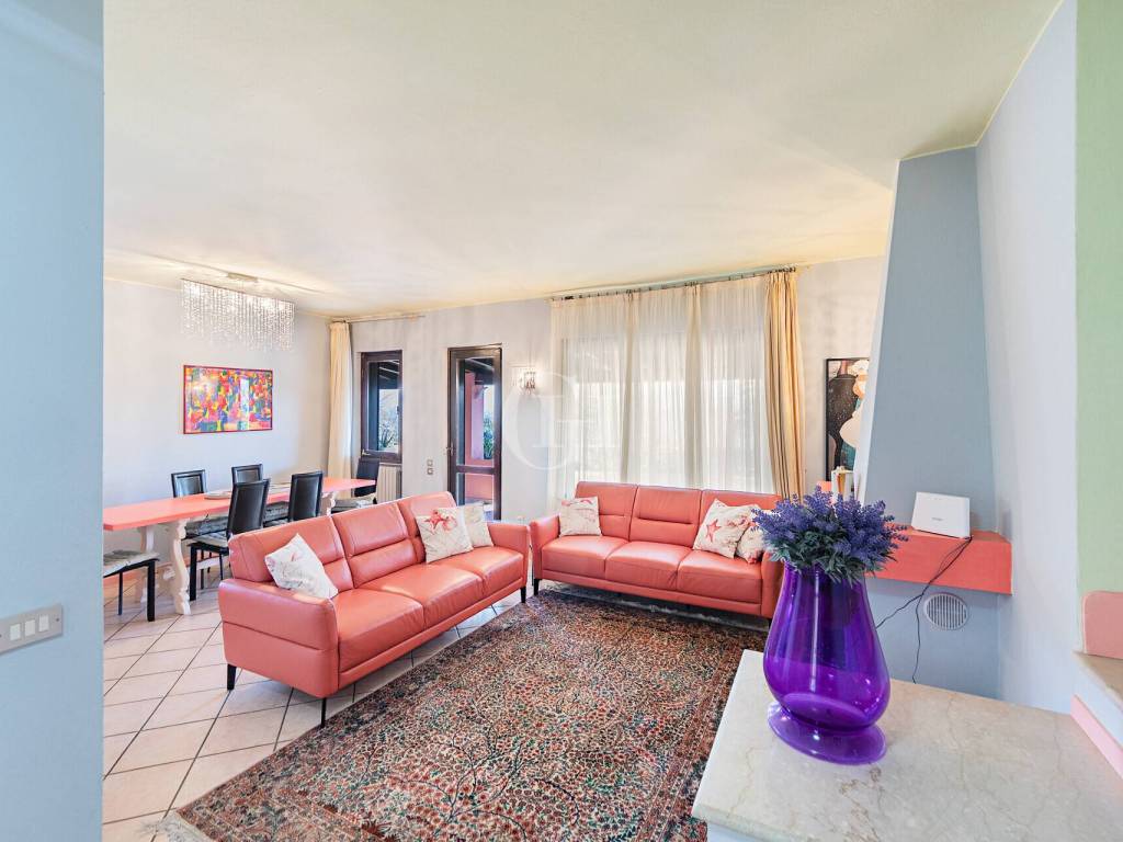 Villa a Manerba del garda in Via Giuseppe Ungaretti, 16 - Foto 4