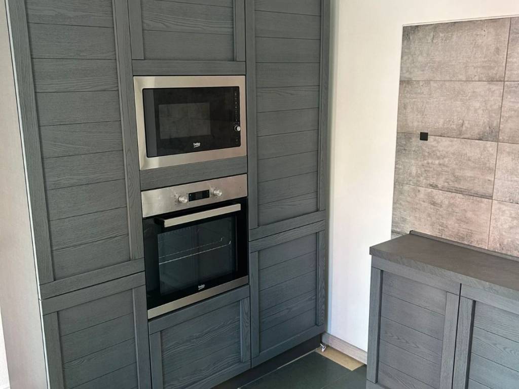 Appartamento a Verona in Viale del Lavoro, 35 - Foto 2