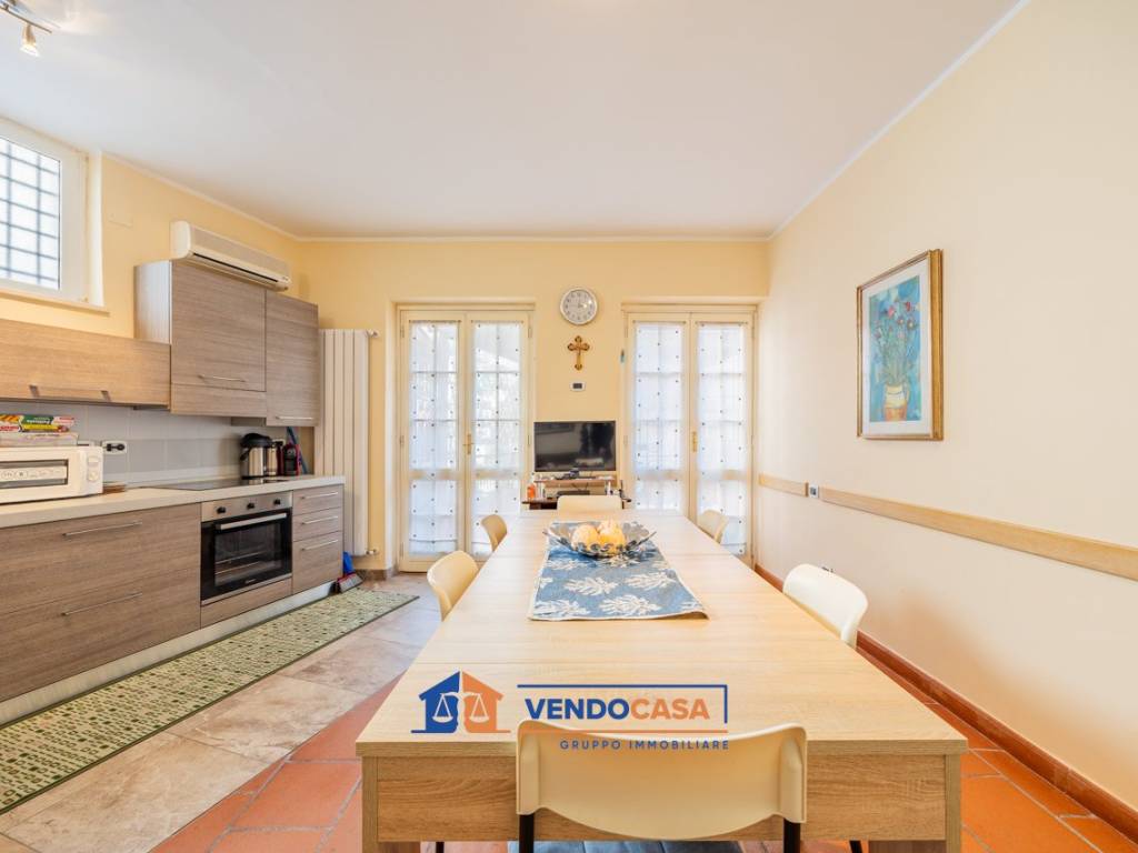 Appartamento a Albissola marina in Via Matteo Repetto, 78 - Foto 3