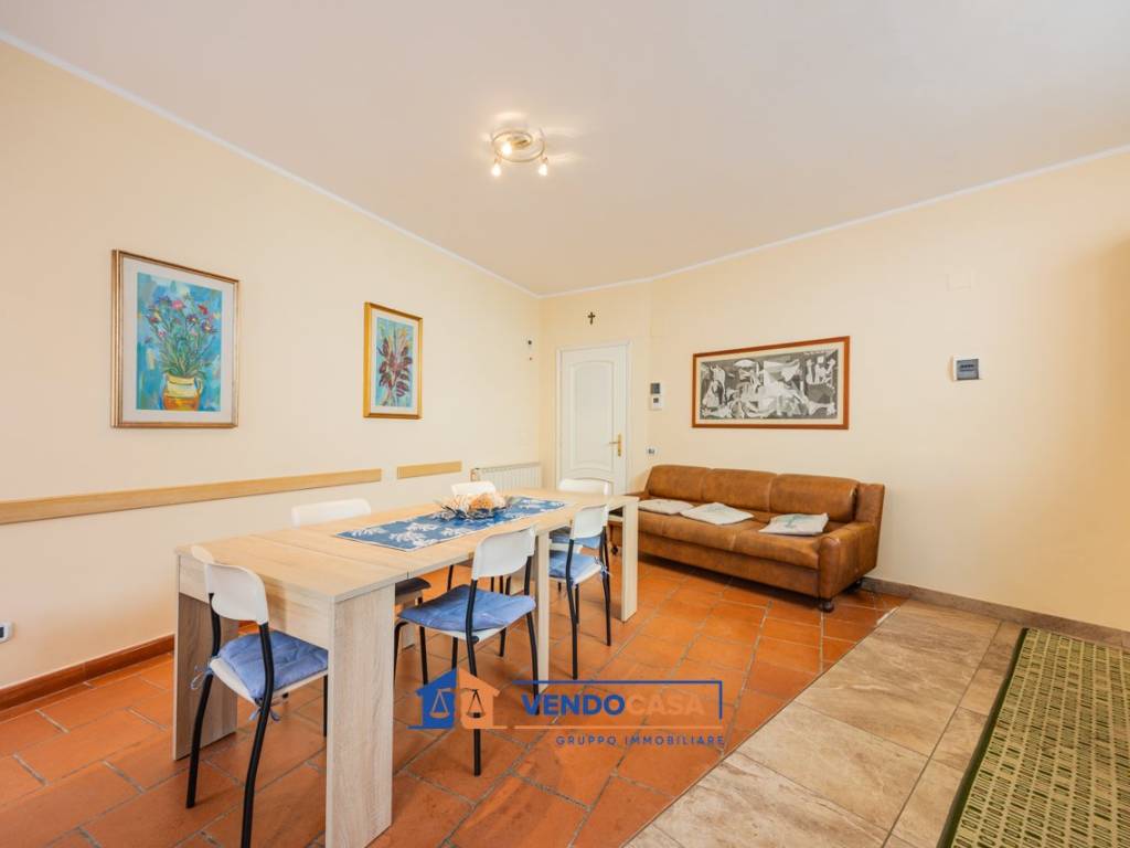 Appartamento a Albissola marina in Via Matteo Repetto, 78 - Foto 4