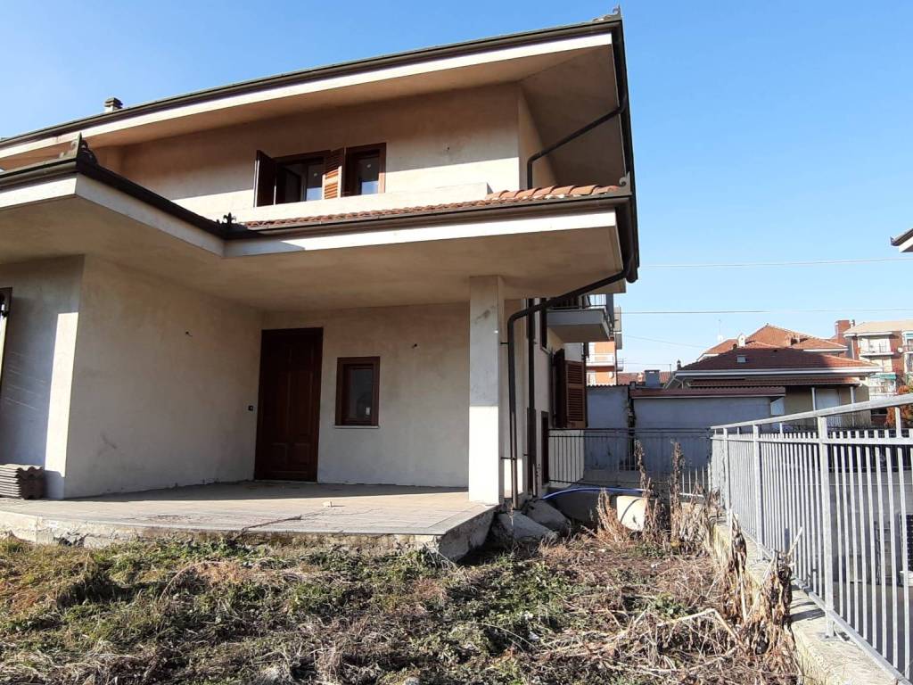 Villa a Carmagnola in Via Racconigi - Foto 3