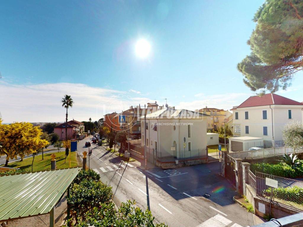 Appartamento a Loano in Viale Silvio Amico 2 - Foto 4