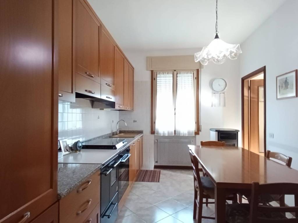 Appartamento a Colle umberto in Via John Fitzgerald Kennedy, 25 - Foto 4