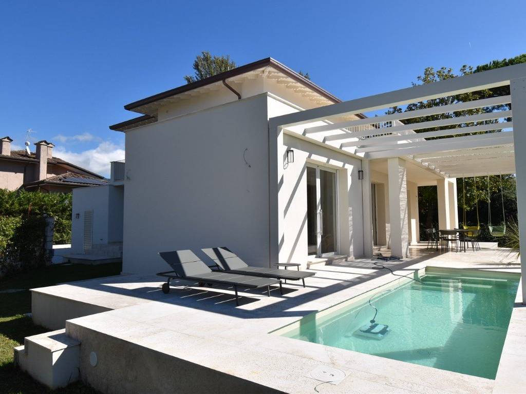 Villa a Forte dei marmi in Via Donatello, 10 - Foto 5