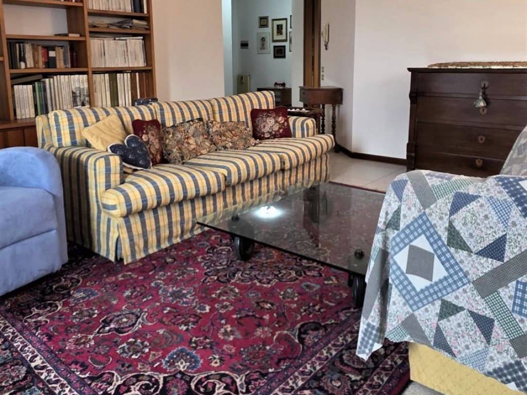 Appartamento a Arcore in Largo Carlo Arienti - Foto 5