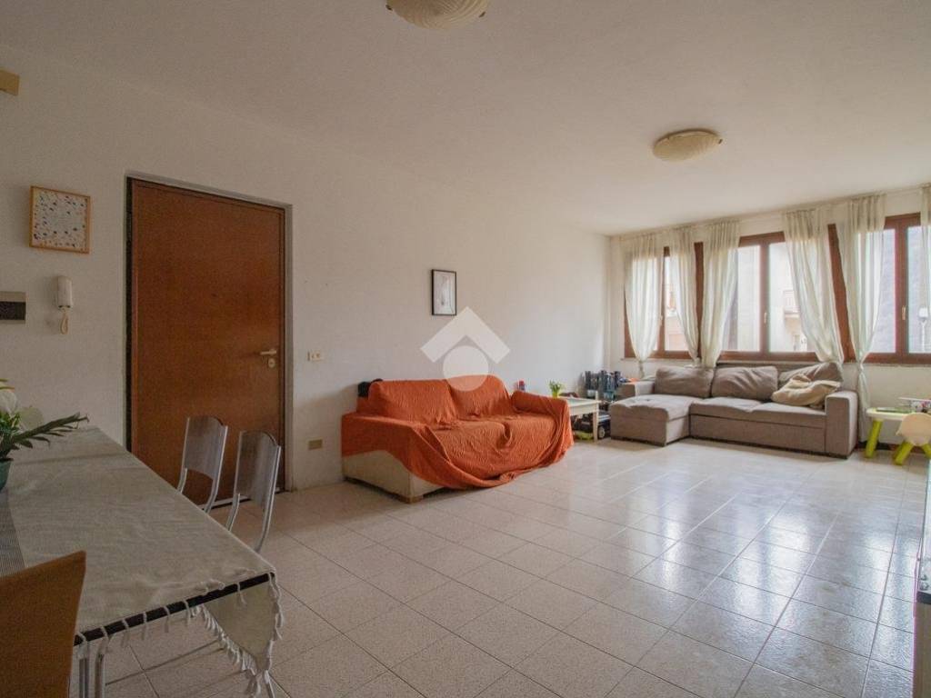 Appartamento a Lumezzane in Via don virgilio alghisi - Foto 2