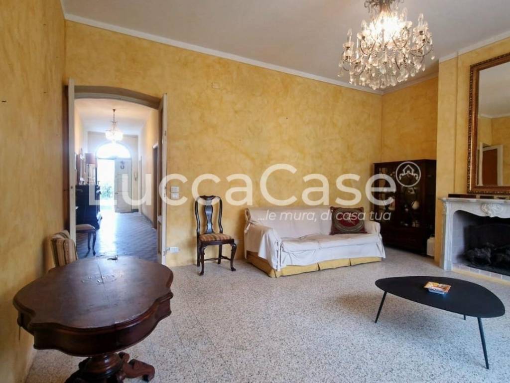 Villa a Lucca in Via delle Corti, - Foto 3