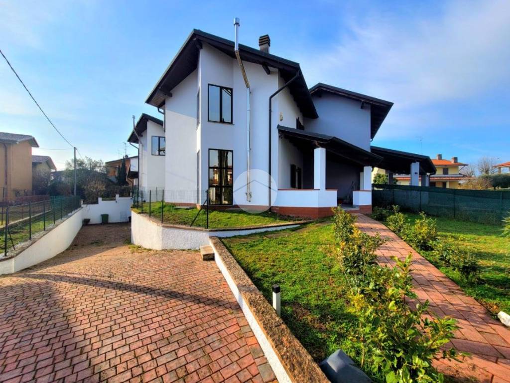 Villa a Castelnuovo del garda in Via diaz, 48 - Foto 2