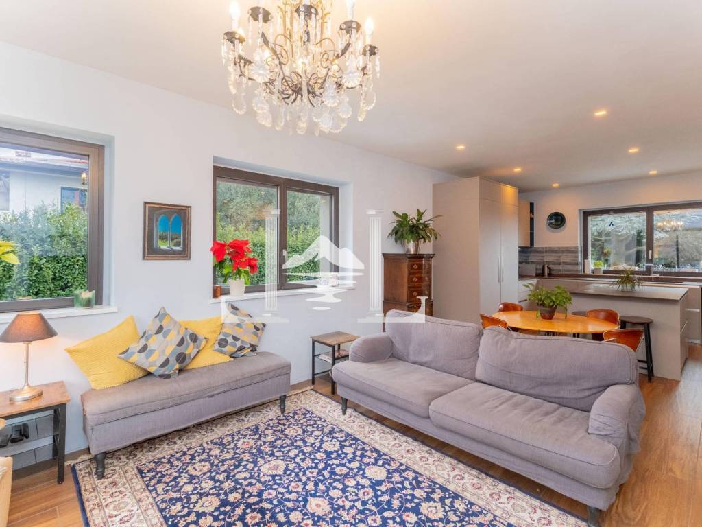 Villa a Monvalle in Via Tenente Giuseppe Lionelli Mendozza, 44 - Foto 5