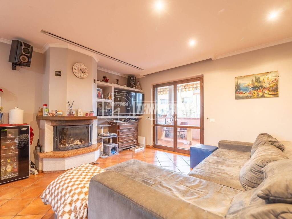 Villa a Ladispoli in Via Mosca 62 - Foto 4