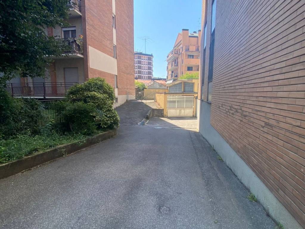 Box / garage a Rho in Via Alessandro Volta, 8 - Foto 5