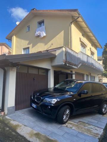 Villa a Castronno in Via Roma, 33 - Foto 3