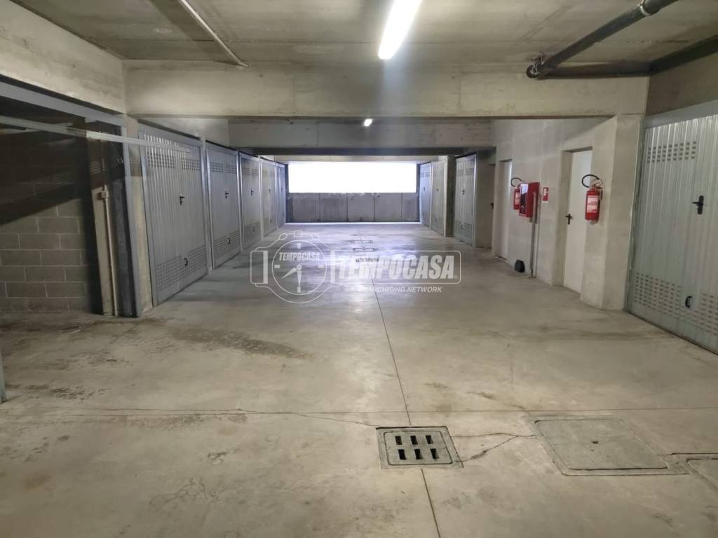 Box / garage a Busto arsizio in Via Giuseppe Verdi - Foto 3