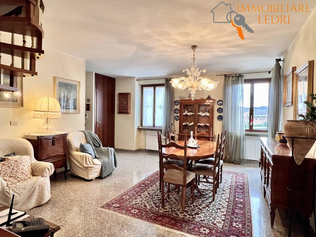 Appartamento a Verona in Via Belvedere - Foto 4