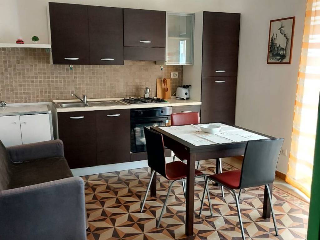 Appartamento a Caltanissetta in Viale Conte Testasecca, 75 - Foto 3