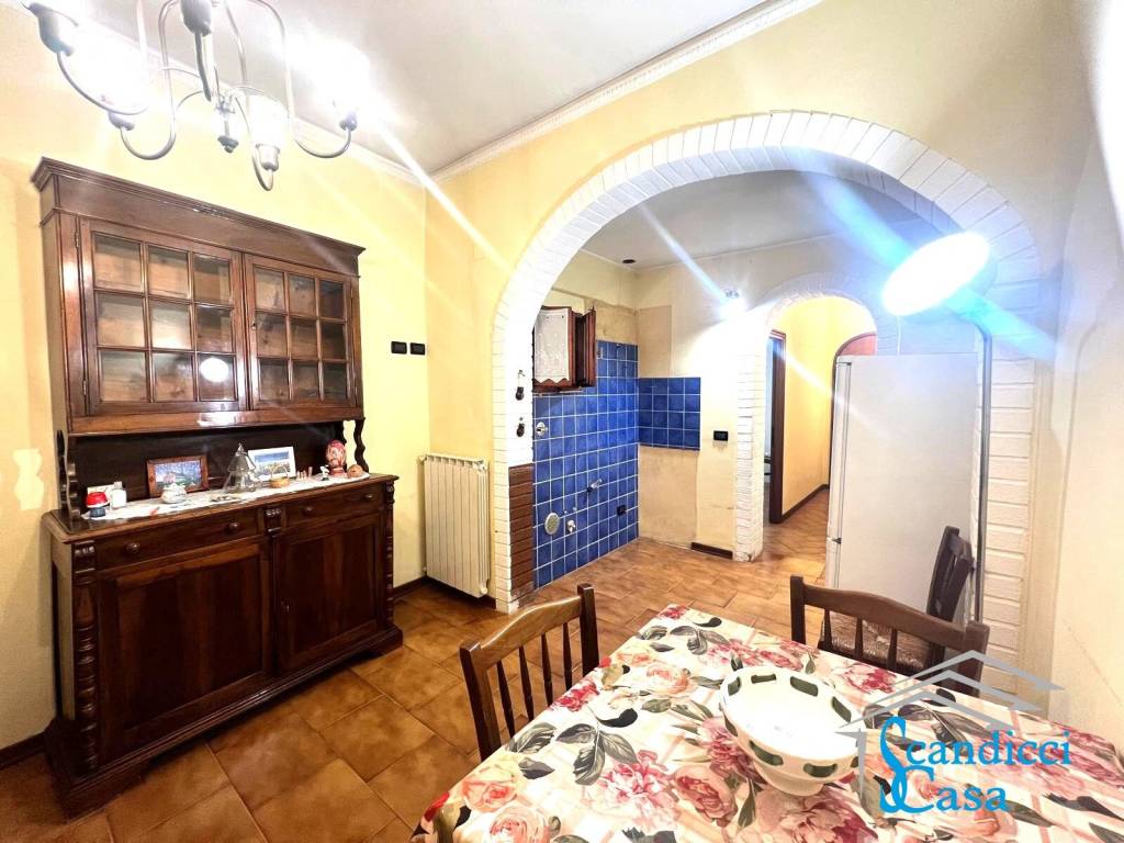 Appartamento a Scandicci in Piazza Guglielmo Marconi - Foto 2