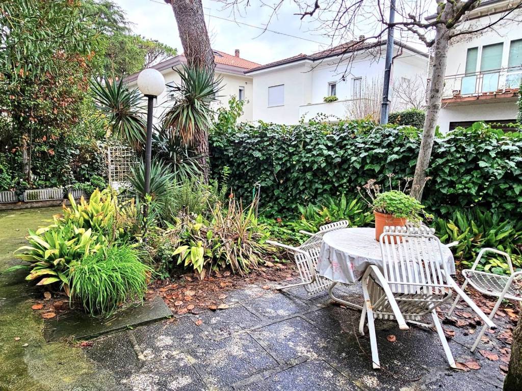 Villa a Riccione in Via Arimondi - Foto 4
