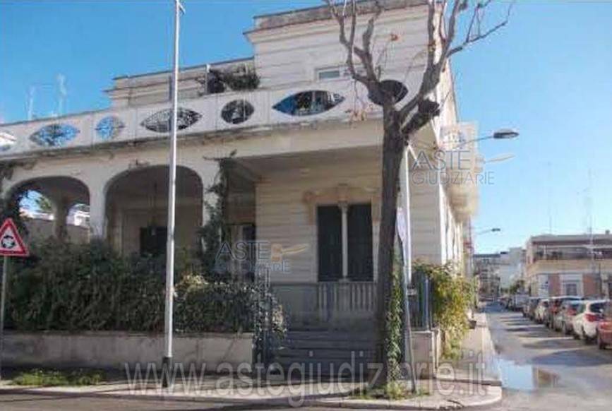 Villa a Bari in Corso Umberto I, 10 - Foto 2