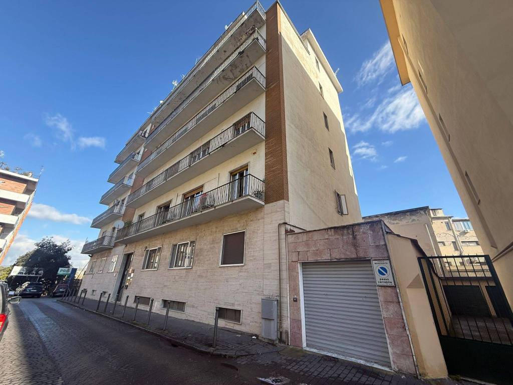 Appartamento a Benevento in Via Emanuele Caggiano - Foto 2