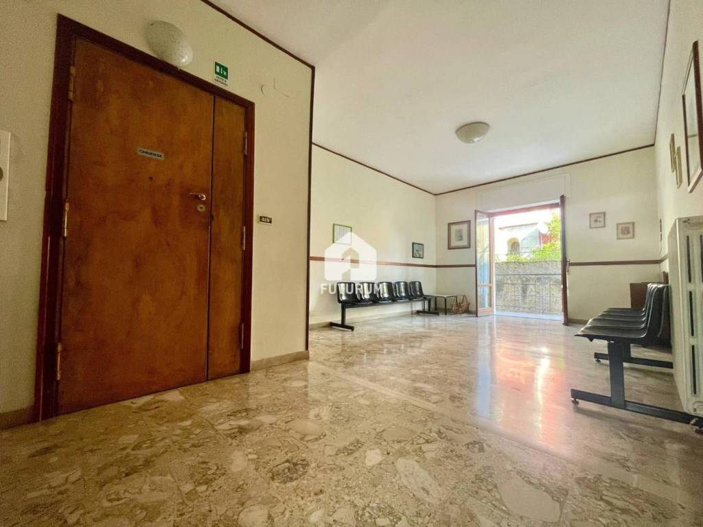 Appartamento a Portici in Via Zumbini, 18 - Foto 4