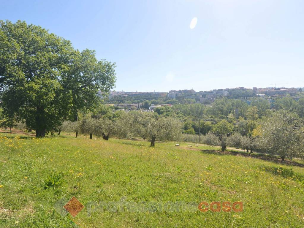 Terreno a Perugia in Via Giovanni da Verrazzano - Foto 3