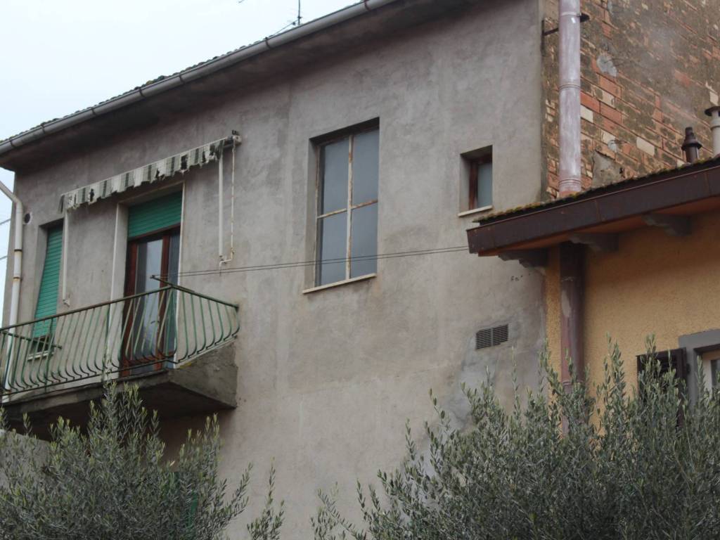 Casa indipendente a Poggibonsi in Via Senese - Foto 2