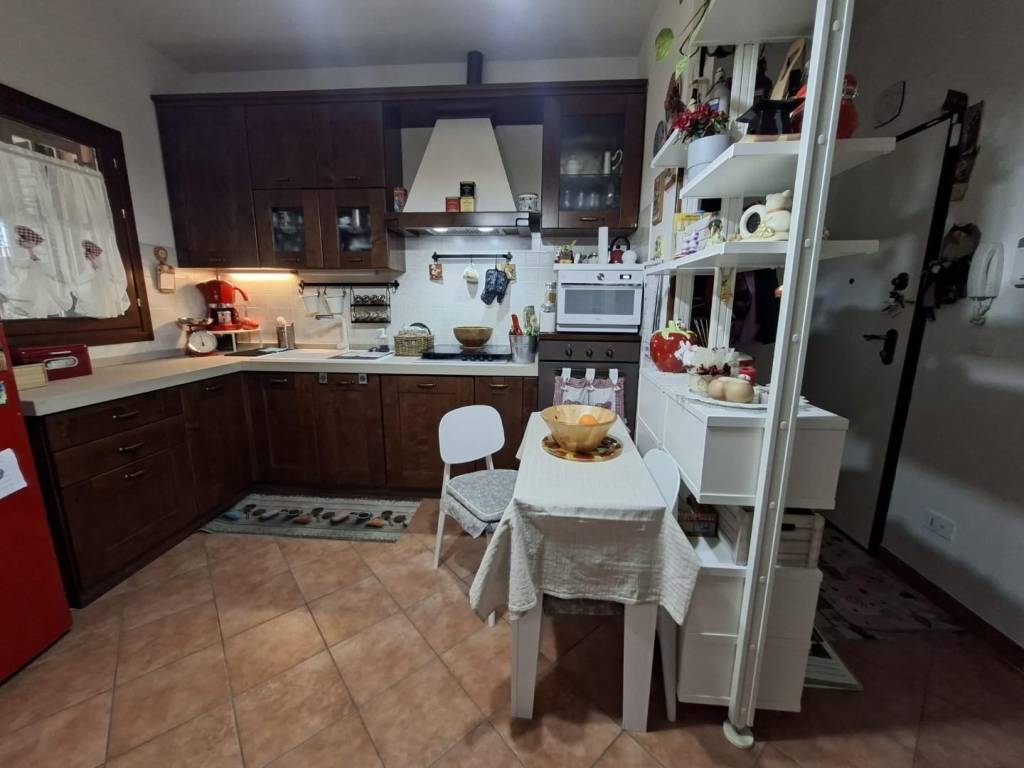 Appartamento a Collesalvetti - Foto 2