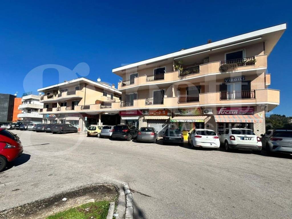 Appartamento a Ardea in viale san lorenzo, 24 - Foto 3