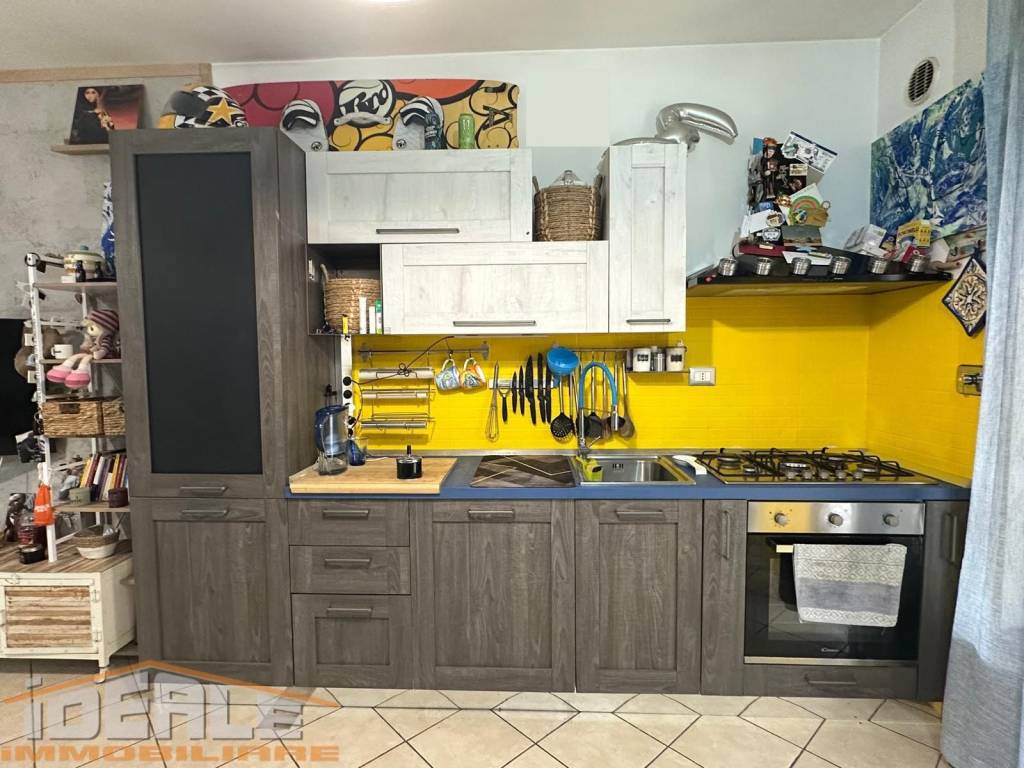 Appartamento a Pomezia in Via Antonio Starrabba di Rudinì, 3 - Foto 4