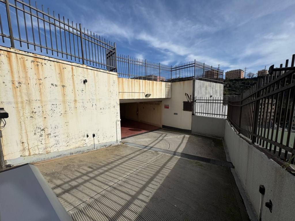Box / garage a Genova in Via Generale Manfredo Fanti - Foto 2