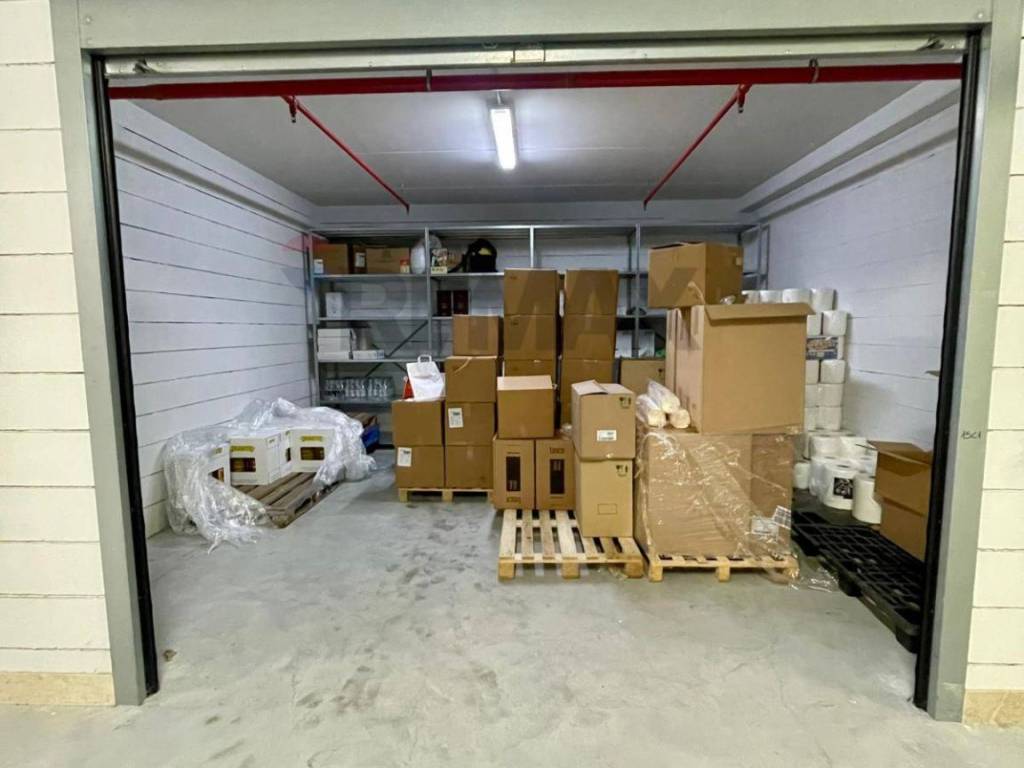 Box / garage a Bari in Via Orfeo Mazzitelli, 116 - Foto 5