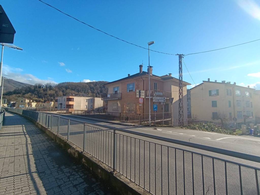 Villa a Borgo val di taro in Via Tullio Maestri, 1 - Foto 5