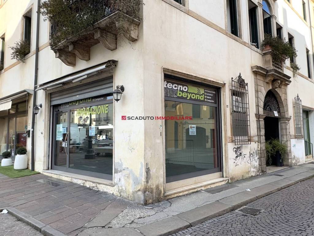 Immobile a Vicenza in Piazza del Castello, 14 - Foto 3