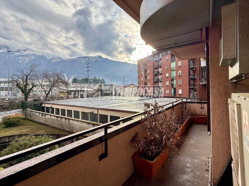 Appartamento a Lecco in Via Marco D'Oggiono - Foto 3