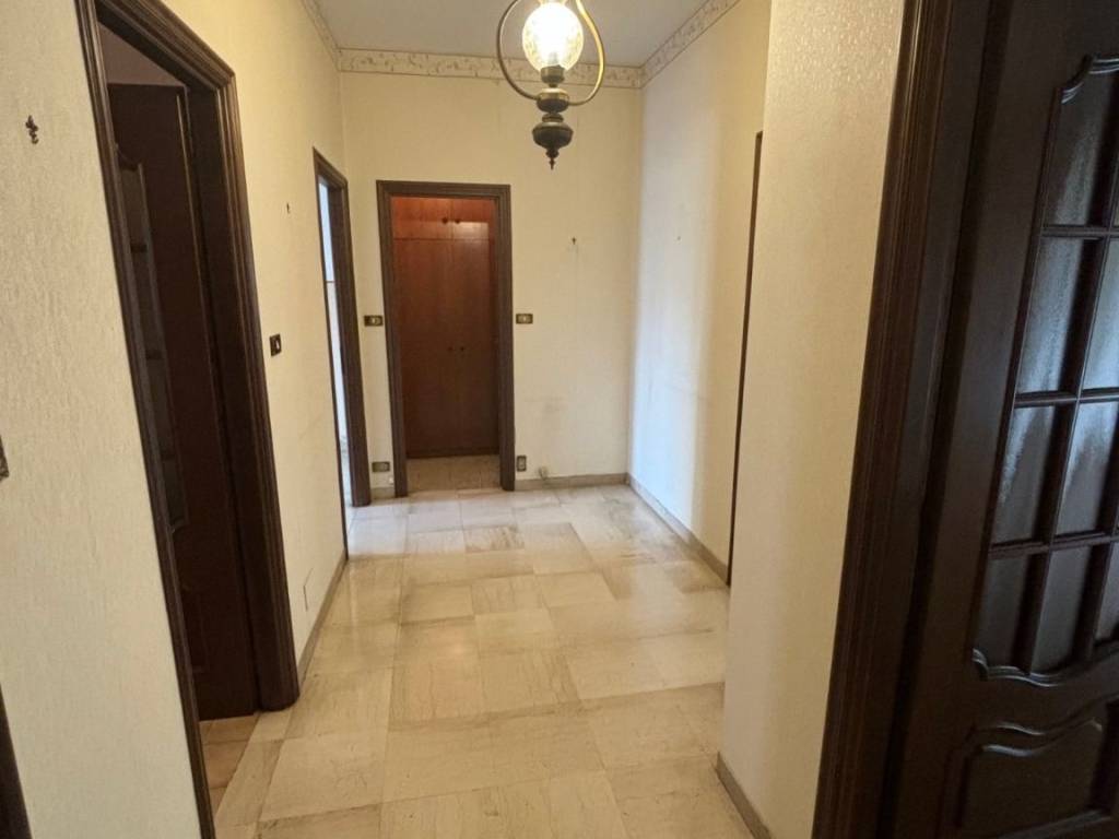Appartamento a Pinerolo in Via Saluzzo, 131 - Foto 2