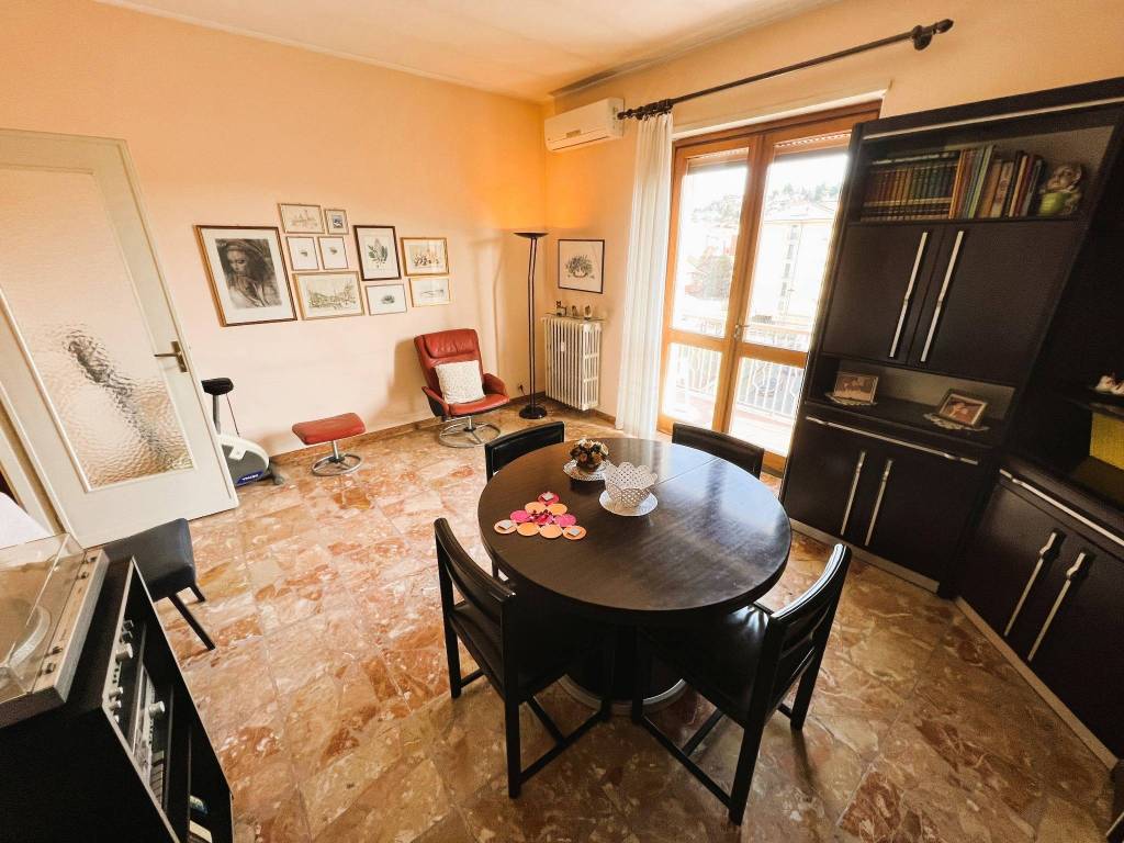 Appartamento a Bra in Via Luigi Mercantini, 31 - Foto 2