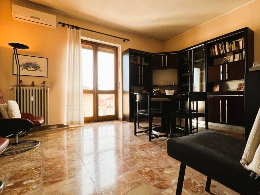 Appartamento a Bra in Via Luigi Mercantini, 31 - Foto 3