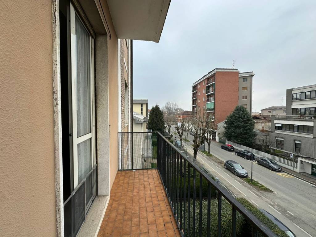 Appartamento a Vercelli in Corso Alessandro Salamano, 12 - Foto 2