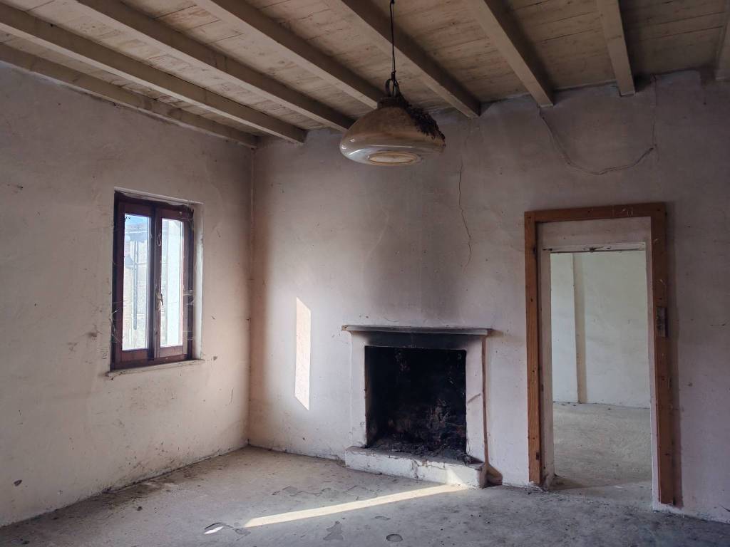 Casa indipendente a Volongo in Via Giuseppe Garibaldi - Foto 3