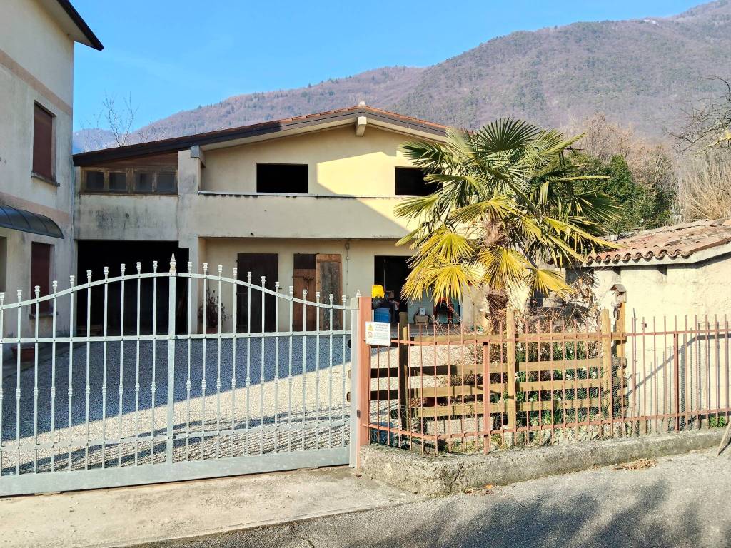 Casa indipendente a Borso del grappa in Via Celli, 1 - Foto 2