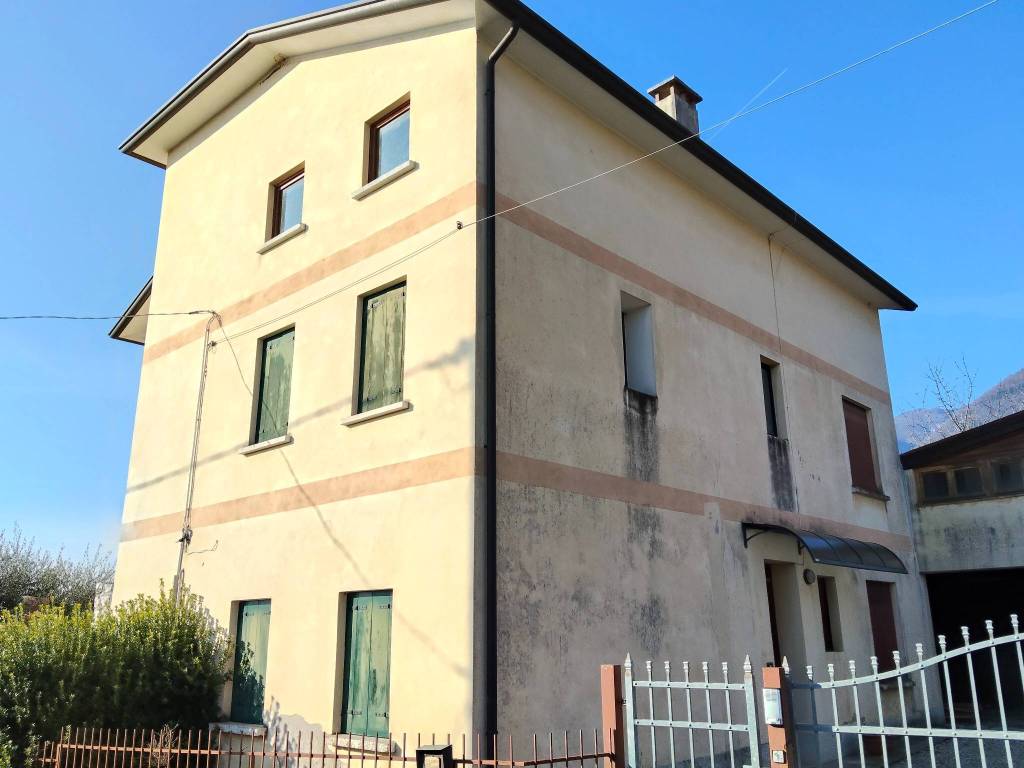 Casa indipendente a Borso del grappa in Via Celli, 1 - Foto 4