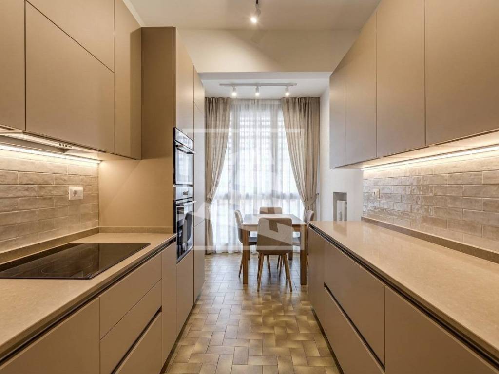 Appartamento a Reggio emilia in Viale IV Novembre, 12 - Foto 2