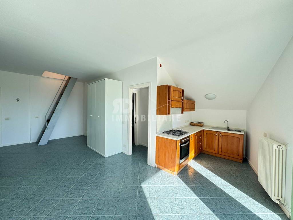 Appartamento a Riccione in Viale Alessandro Volta, 7 - Foto 2
