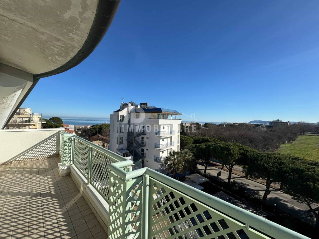 Appartamento a Riccione in Viale Alessandro Volta, 7 - Foto 4