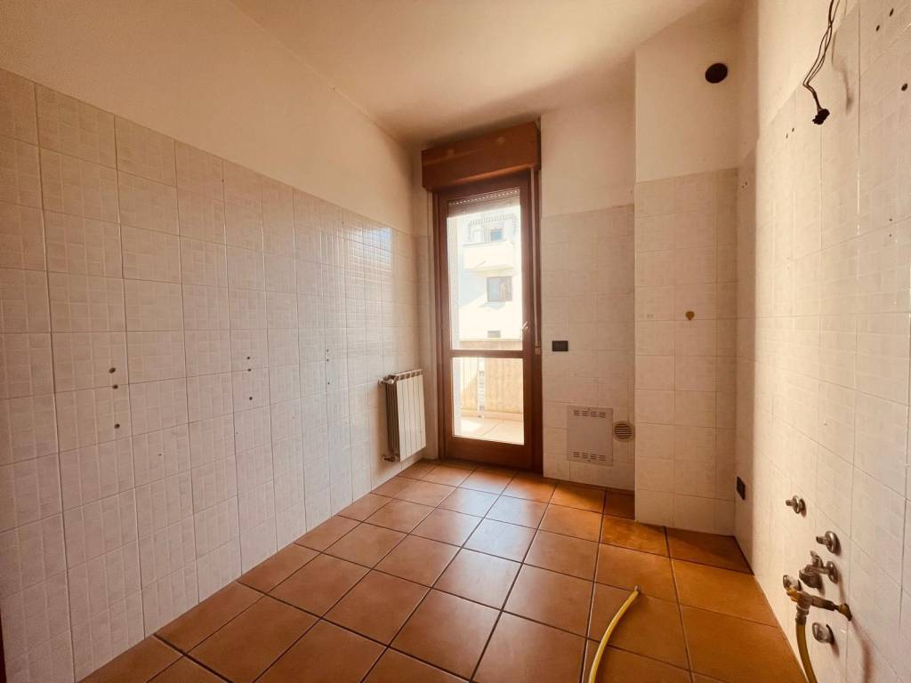 Appartamento a Legnano in Via Louis Pasteur, 18 - Foto 5