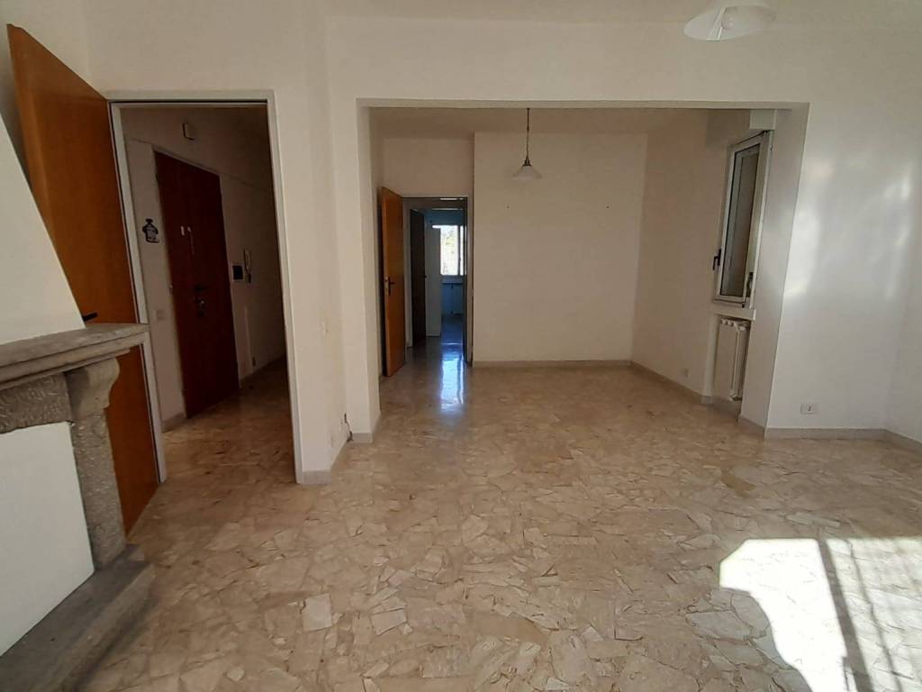 Appartamento a Bracciano in Via Antonio Varisco - Foto 5