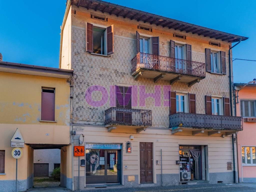 Appartamento a Gavirate in Piazza Luzzini, 2 - Foto 3